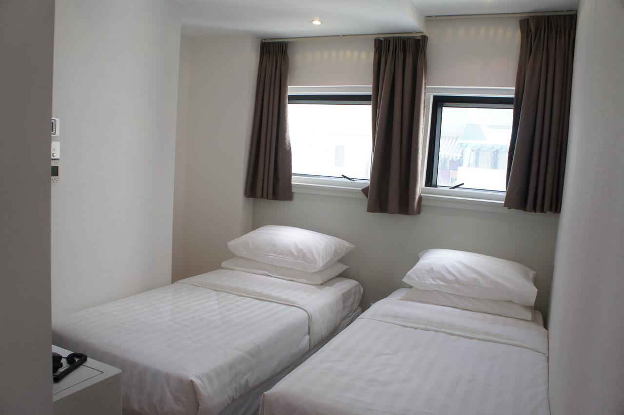 Homy Central Hong Kong Exterior photo