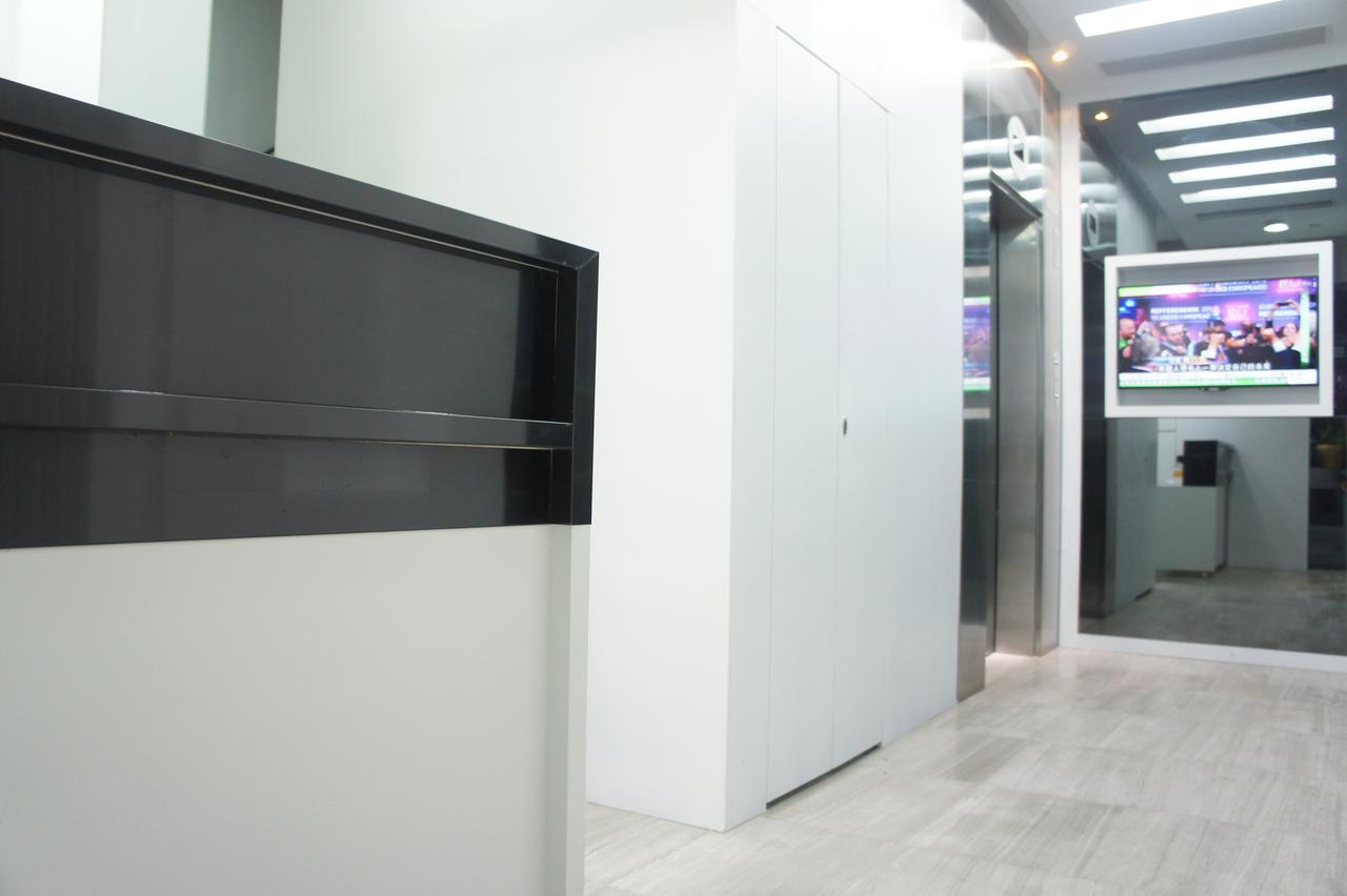 Homy Central Hong Kong Exterior photo